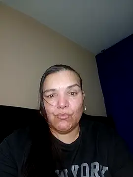 Snapshot of lee_hot chatting on 02/06/26, 10:46 lee hot online show from 02/06/26, 10:46