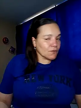 Snapshot of lee_hot chatting on 02/21/26, 09:05 lee hot online show from 02/21/26, 09:05