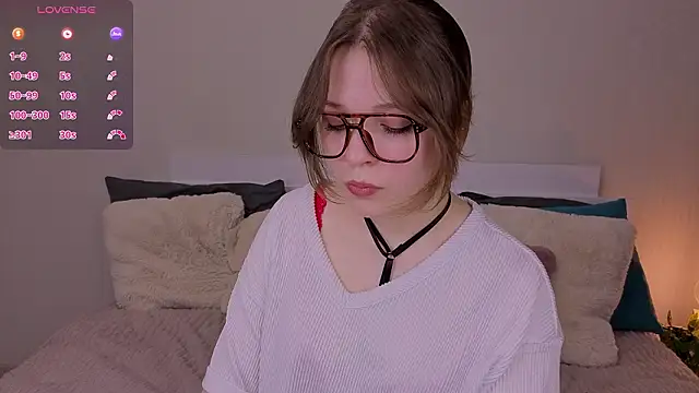 Next2Marie online show from 02/04/26, 03:34