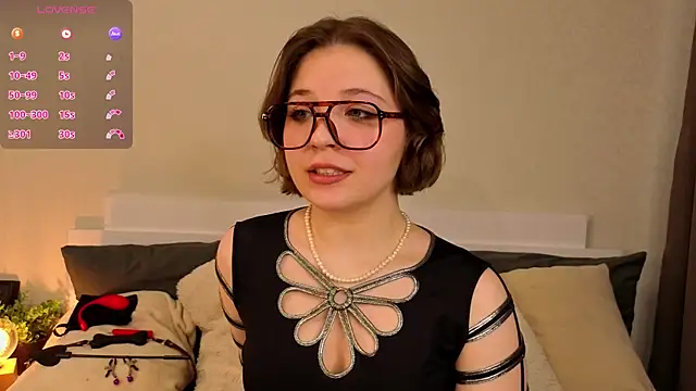 Next2Marie online show from 04/01/26, 04:13