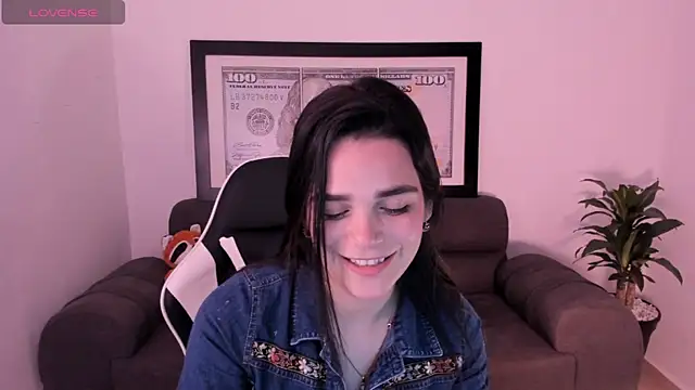 LucianaMoreau online show from 01/18/26, 02:15