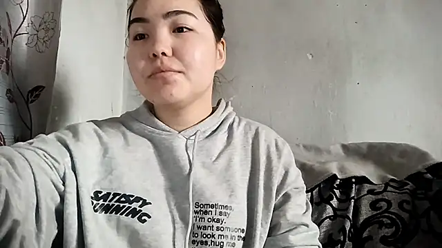 MollyAsian online show from 02/03/26, 04:21