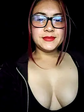 Snapshot of THALASSA_DIOSA chatting on 05/17/26, 05:16 THALASSA DIOSA online show from 05/17/26, 05:16