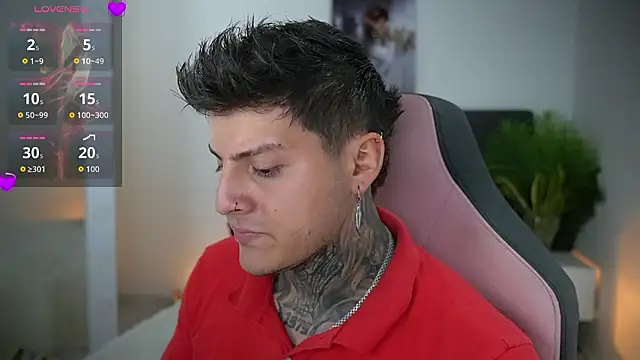 Snapshot of goldenatlasX chatting on 02/14/26, 06:04 goldenatlasX online show from 02/14/26, 06:04