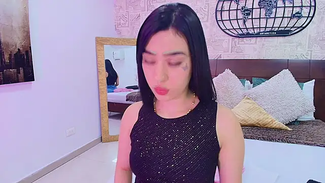 emily clarkk  online show from 01/17/26, 07:50