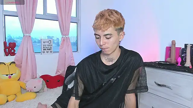 Maiky Cooper01 online show from 02/16/26, 08:27