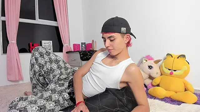 Maiky Cooper01 online show from 02/25/26, 12:42