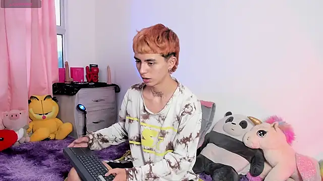 Maiky Cooper01 online show from 03/18/26, 02:53