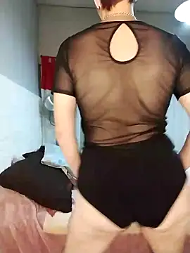 Juguetonafogosa5 online show from 03/18/26, 11:30