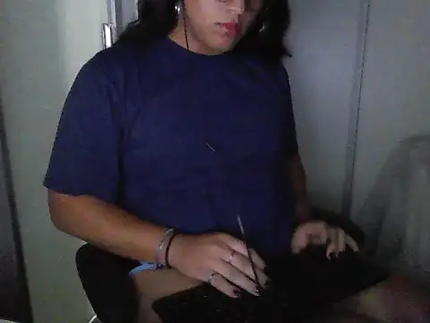 Snapshot of Dvz888 chatting on 01/18/26, 02:15 Dvz888 online show from 01/18/26, 02:15