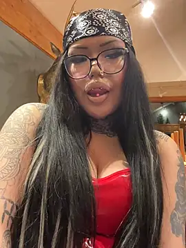 BaByDollxChloe online show from 02/04/26, 10:21