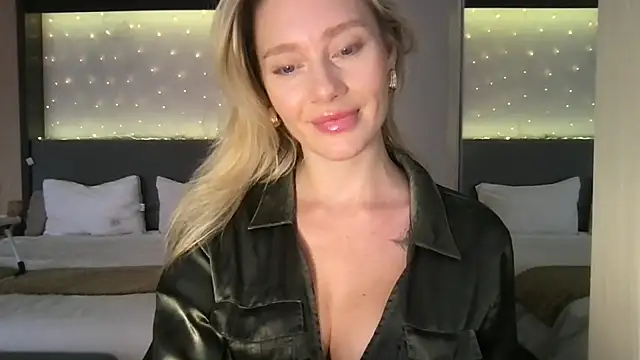 Snapshot of Stella_muse chatting on 05/19/26, 04:08 Stella muse online show from 05/19/26, 04:08