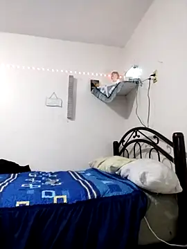 Snapshot of luissfert7y5 chatting on 04/14/26, 05:24 luissfert7y5 online show from 04/14/26, 05:24