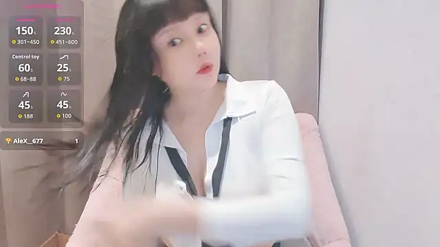 Mia-zhan online show from 02/27/26, 10:32