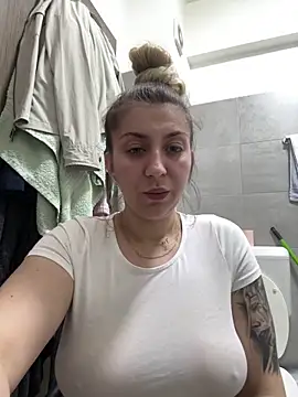 dalia0710 online show from 04/16/26, 09:39