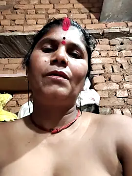 Hot di97 online show from 02/12/26, 07:47