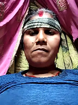 Hot di97 online show from 02/21/26, 12:50