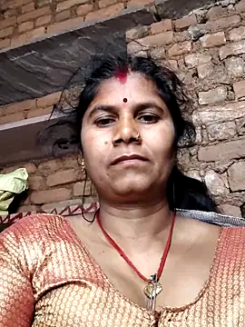 Hot di97 online show from 02/24/26, 11:58