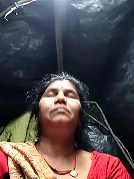 Hot di97 online show from 02/27/26, 09:59