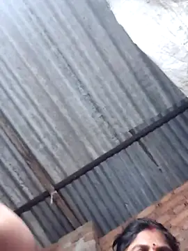 Hot di97 online show from 04/13/26, 08:58