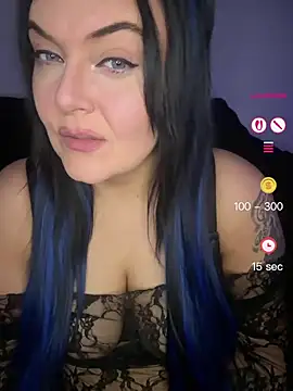 Snapshot of Miss_CurvesXXX chatting on 04/28/26, 09:31 Miss CurvesXXX online show from 04/28/26, 09:31