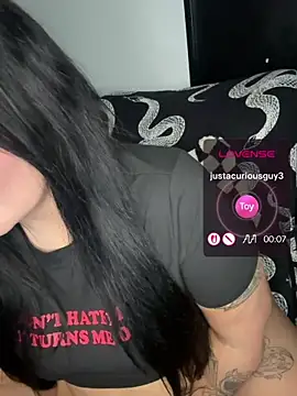 Snapshot of Miss_CurvesXXX chatting on 06/21/26, 12:19 Miss CurvesXXX online show from 06/21/26, 12:19