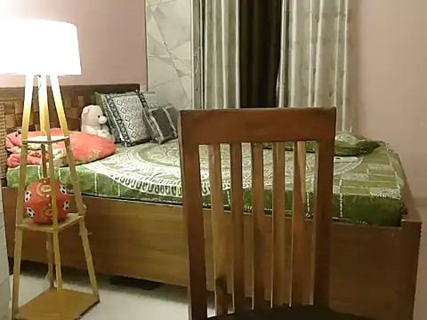 SASSY AANNUU online show from 03/25/26, 11:44