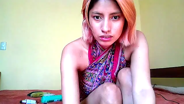 Snapshot of mindymiaw chatting on 06/26/26, 04:33 mindymiaw online show from 06/26/26, 04:33
