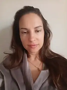 Snapshot of She-Moon chatting on 07/14/26, 05:34 She-Moon online show from 07/14/26, 05:34