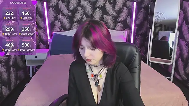 Ashley Veil online show from 04/28/26, 09:20