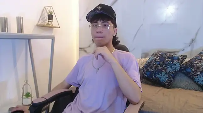 XanderGrey8 online show from 04/12/26, 08:03