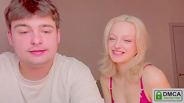 your molly mark  online show from 04/05/26, 02:20