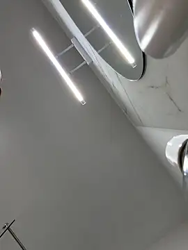 Missolevelvet online show from 01/18/26, 08:12