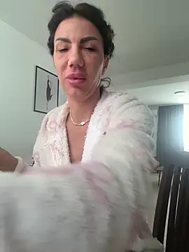 Missolevelvet online show from 02/23/26, 07:28