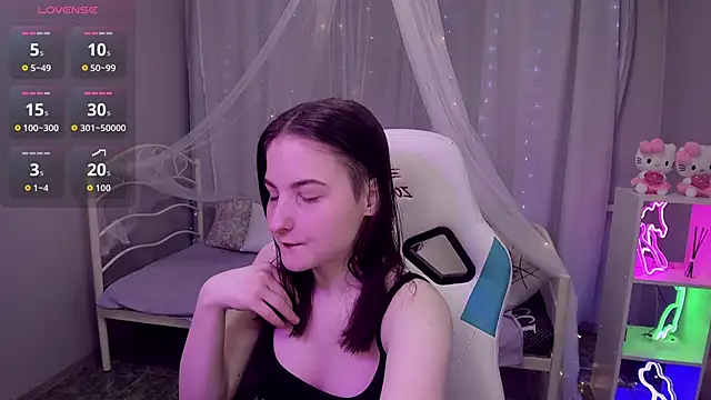 KiraDuvall online show from 04/23/26, 05:37