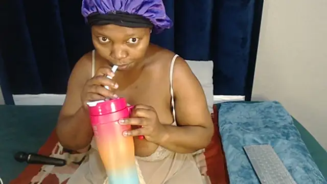 Cutebootyxx online show from 02/13/26, 11:56