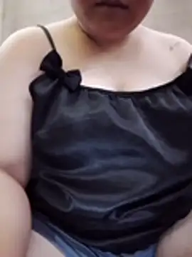 Snapshot of Zoe-666 chatting on 07/19/26, 03:32 Zoe-666 online show from 07/19/26, 03:32