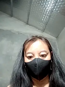 kaia-cam online show from 02/11/26, 07:08