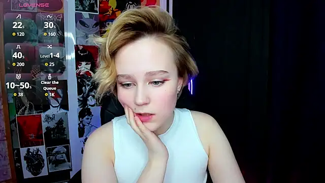 Ellie Heavenly online show from 02/24/26, 08:12