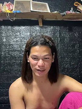 HugeAgatha online show from 02/22/26, 09:52