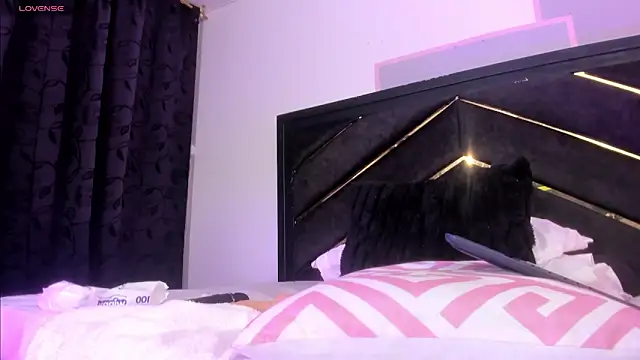 april jones05 online show from 04/18/26, 07:07