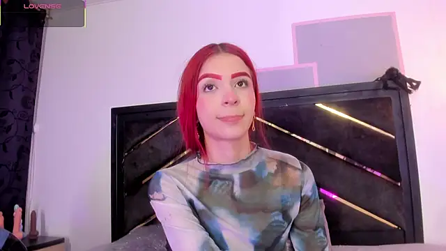 Snapshot of april_jones05 chatting on 06/19/26, 11:25 april jones05 online show from 06/19/26, 11:25