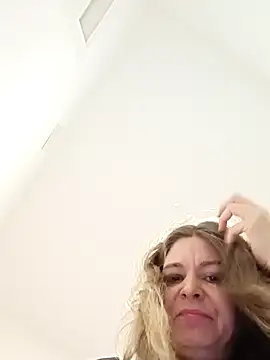 Didi2081 online show from 03/25/26, 12:49