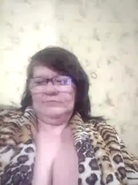 NysiOlsen online show from 04/21/26, 04:56