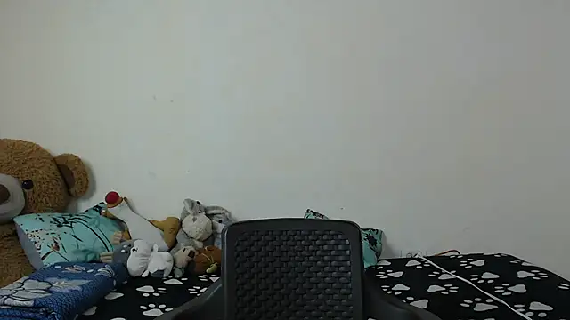 Snapshot of Chloe_Candys chatting on 06/04/26, 10:21 Chloe Candys online show from 06/04/26, 10:21