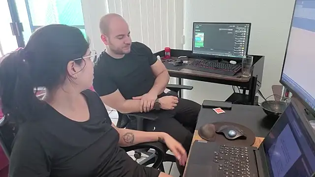 lustfulc99 online show from 04/10/26, 09:19