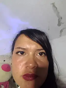 ebonysummer  online show from 04/04/26, 06:00