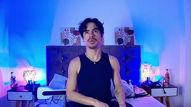 Snapshot of Ethan_Briggs_ chatting on 05/13/26, 03:37 Ethan Briggs online show from 05/13/26, 03:37