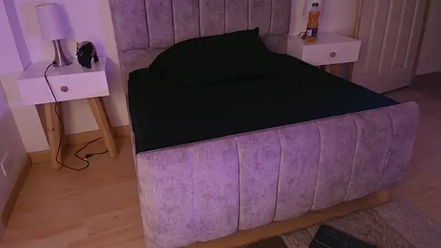 Lucy Carson  online show from 03/30/26, 03:51