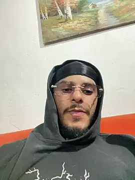 liyamjunior online show from 02/11/26, 04:39